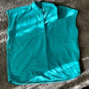 Figs Fresh Aqua Raefala Scrub top M